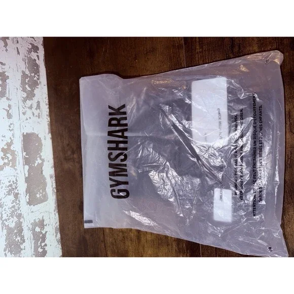 NEW - GYMSHARK - Sculpt Seamless Short - MEDIUM - Black - Picture 5 of 6